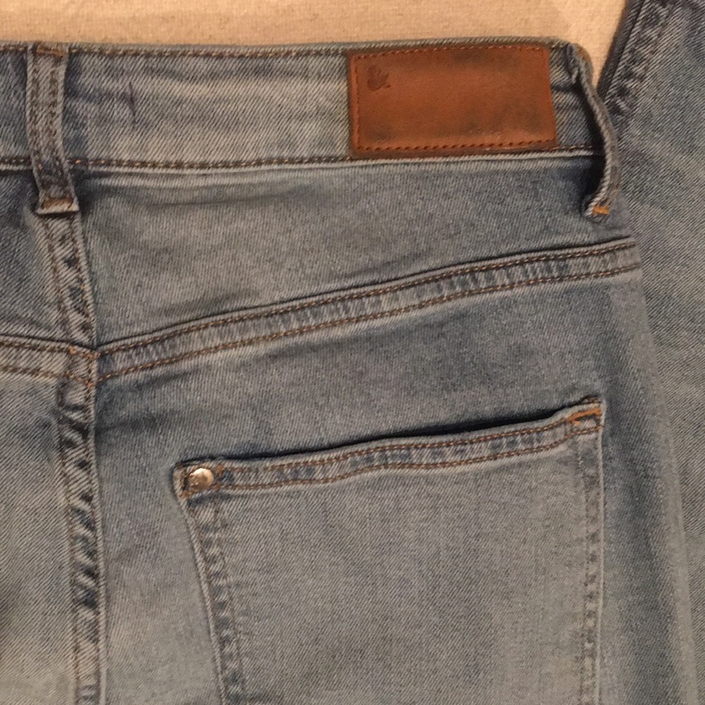 H&M High Rise Distressed Slim Leg 6 - Picture 10 of 12